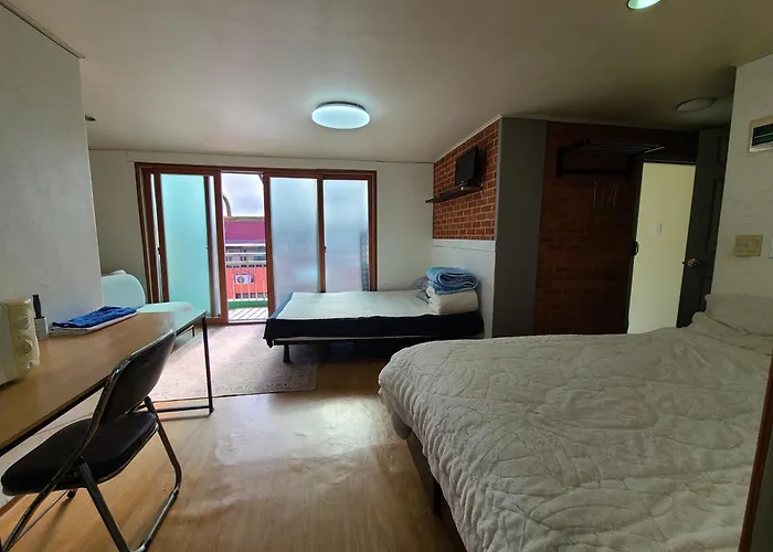 A Short-term Close To The Airport